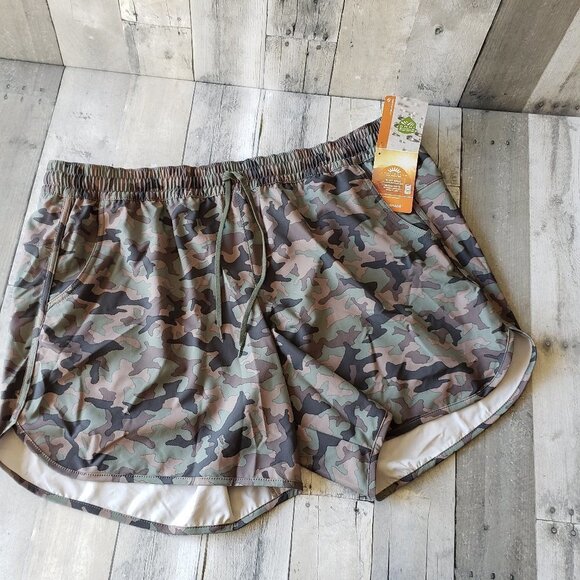 NWT - Columbia Plus Size Bogata Bay Cypress Camo Printed Stretch Shorts- Size 1X - Picture 2 of 7